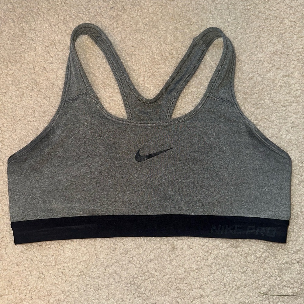 Nike Pro Women's Gray Sports Bra